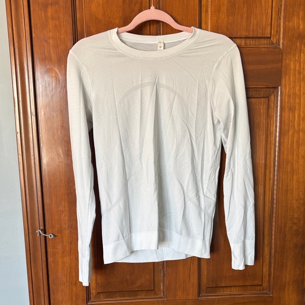 Lululemon White Long Sleeve Size 4